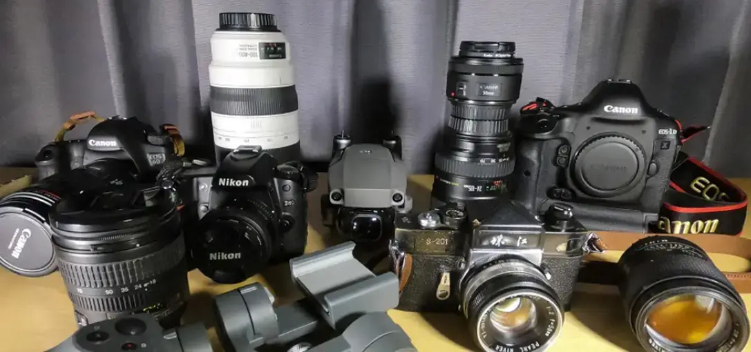 瑞美娅拍摄用的相机